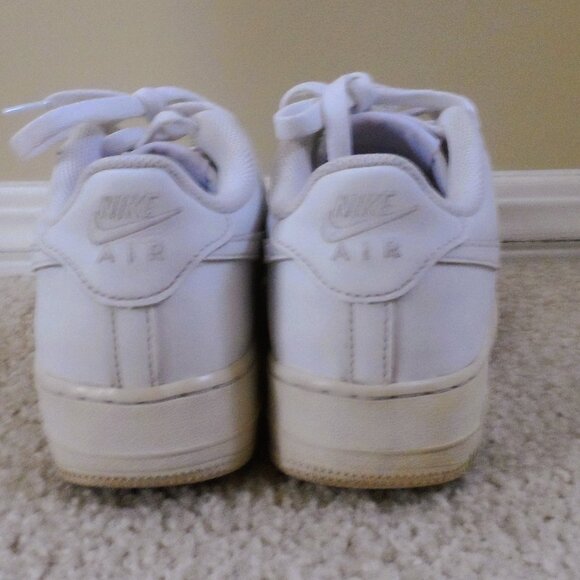 Nike Air Force 1 White Sneakers woman size 9 - Picture 5 of 9